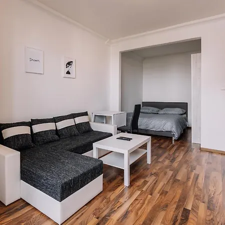 Cozy In Ruzinov Bratislava